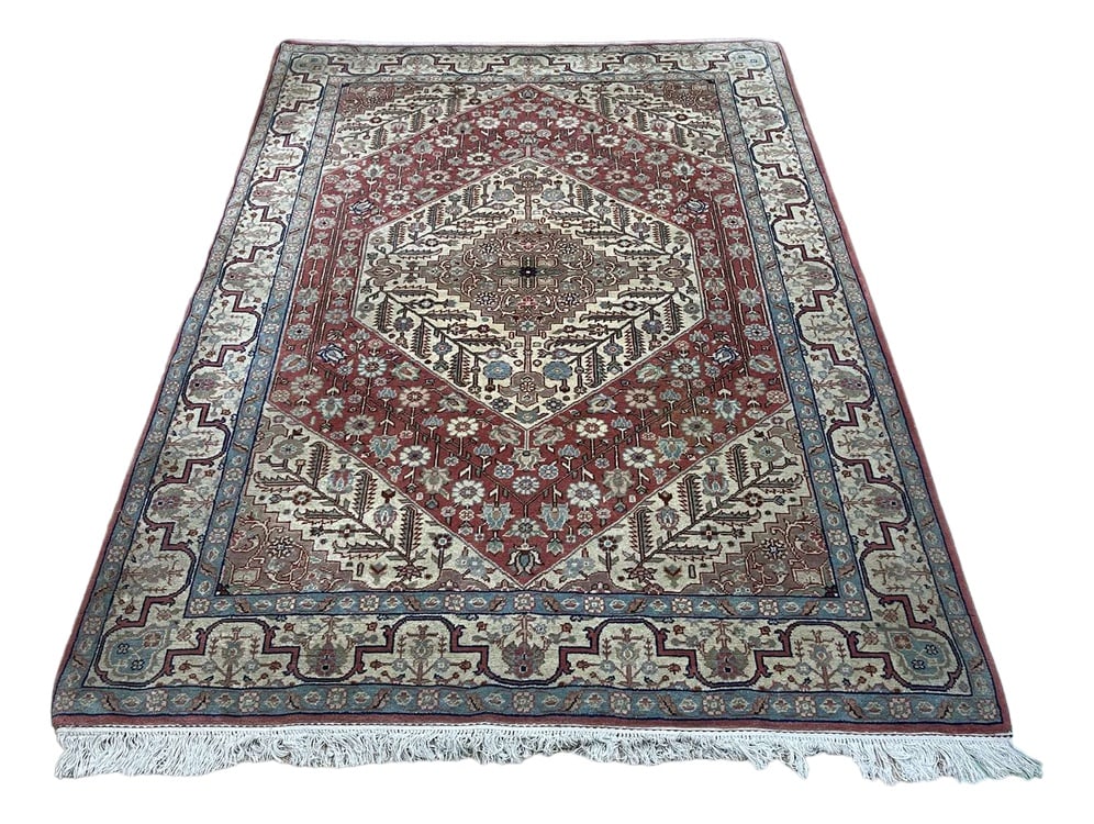Vintage Middle-Eastern Wool Rug: Handmade Middle-Eastern wool rug - L = 2m54 L = 1m75 Country of Manufacture: unknown Design Period: 1980 to 1989 Production Period: Unknown Restoration and Damage Details: Light wear consistent with
