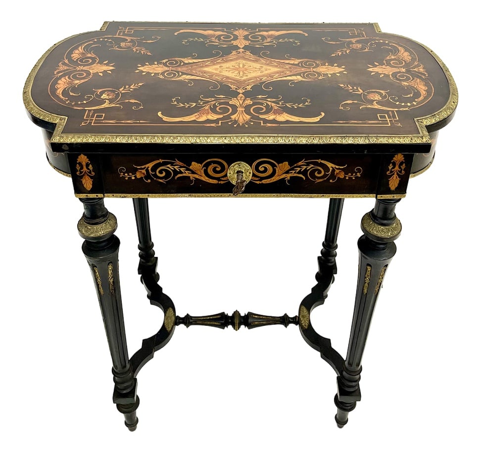 Napoleon III Table with Marquetry Decoration - 3