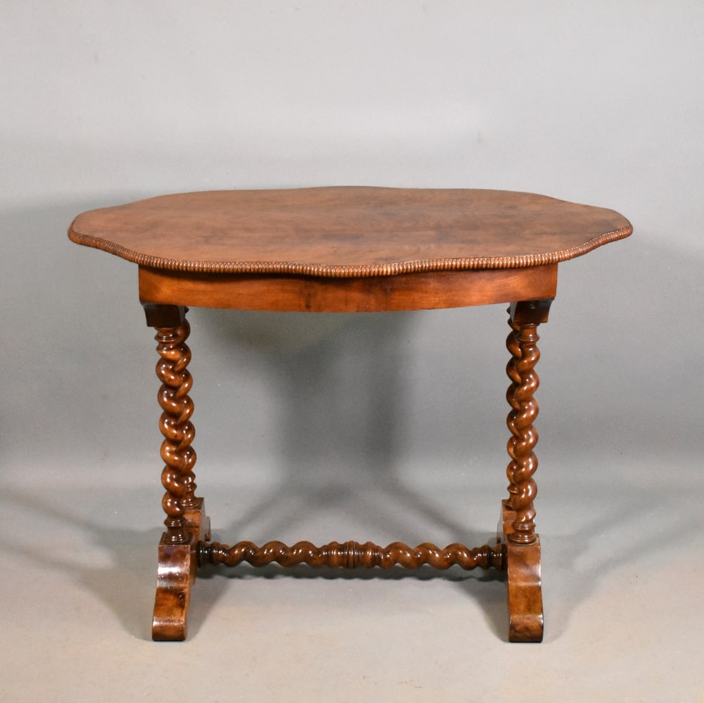 Antique French Gueridon Table in Walnut, 1890s - 2