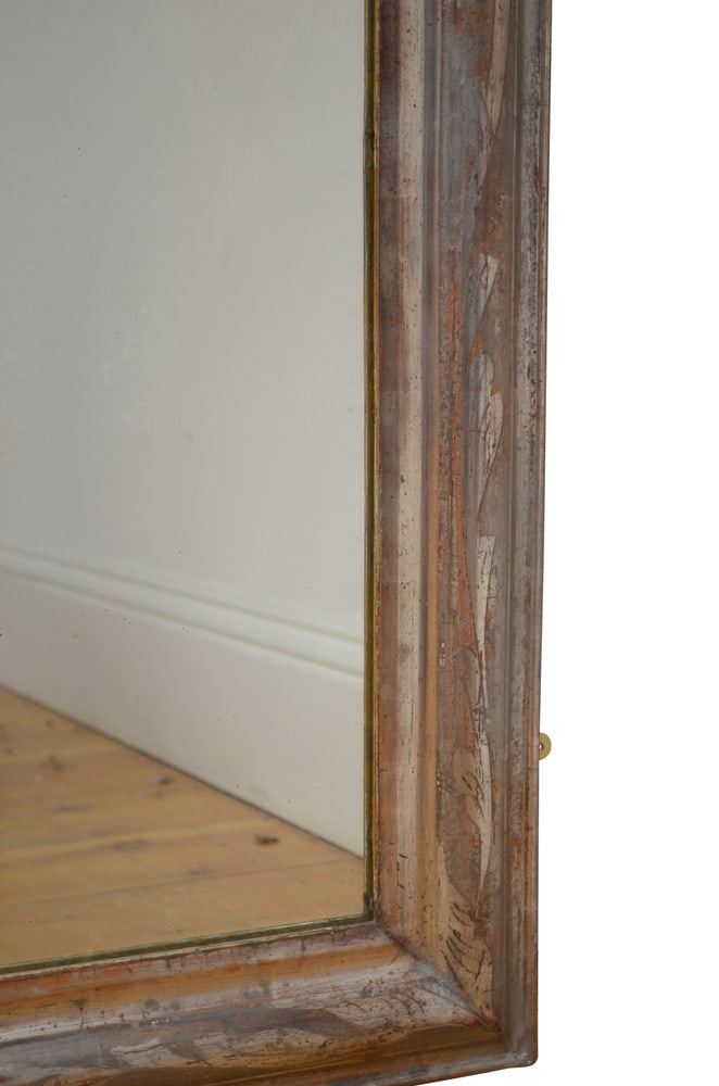 Antique Wall Mirror in Silver - 10