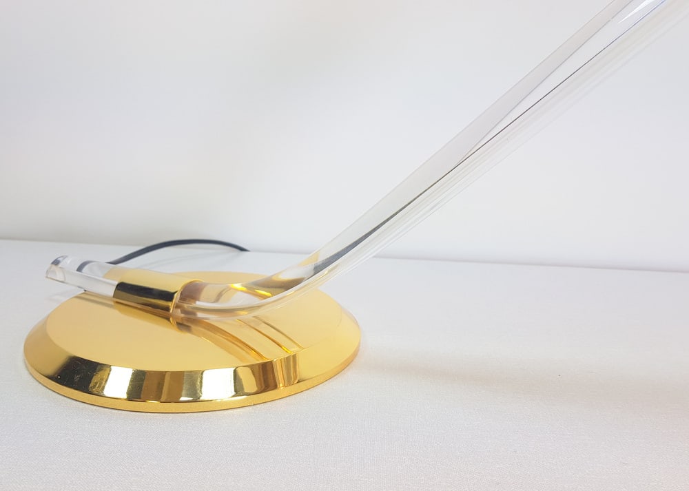 Brass and Acrylic Cobra Desk Lamp from Grupo Mci - 8