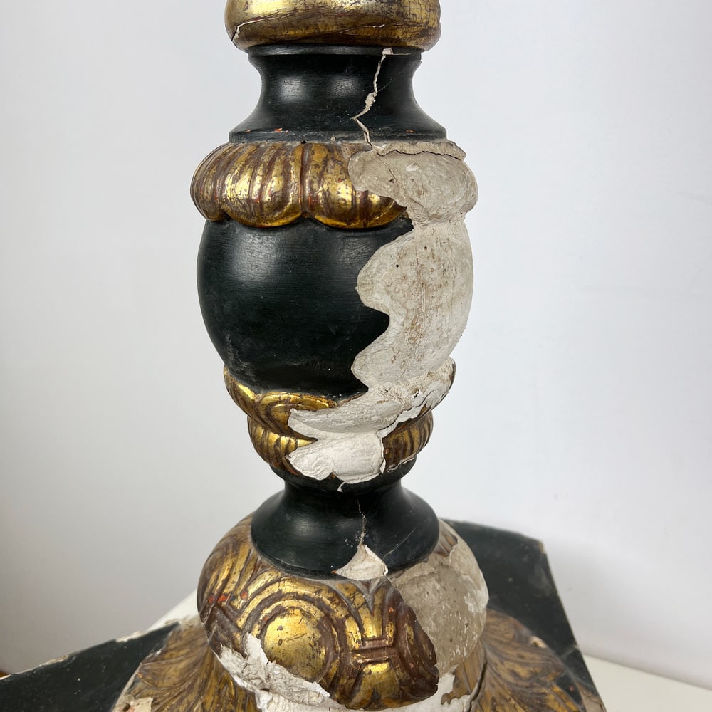 Large Salvaged Gilt Wood Fragment, 1700s - 13