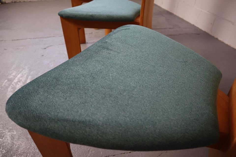 Danish Set of 4 Iris Chairs for Berghe - 3