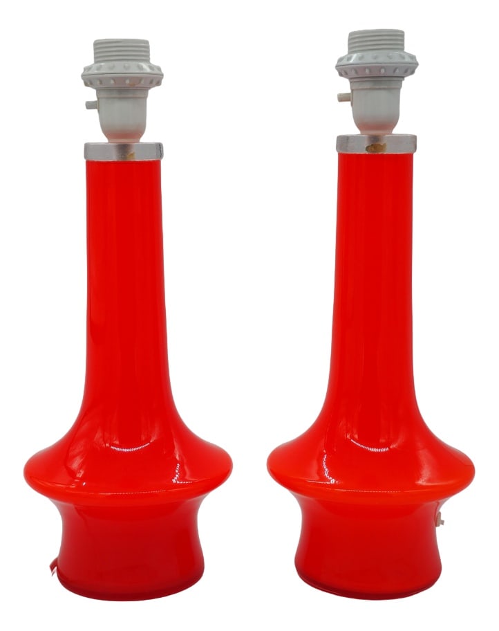 Red Glass Table Lamps by Gert Nyström, Set of 2: Very Rare and unique matching pairs of red glass table lamps in nordic design by the Swedish designer Gert Nyström, 1960s.Gert Nyström has left a significant legacy in lighting design and is