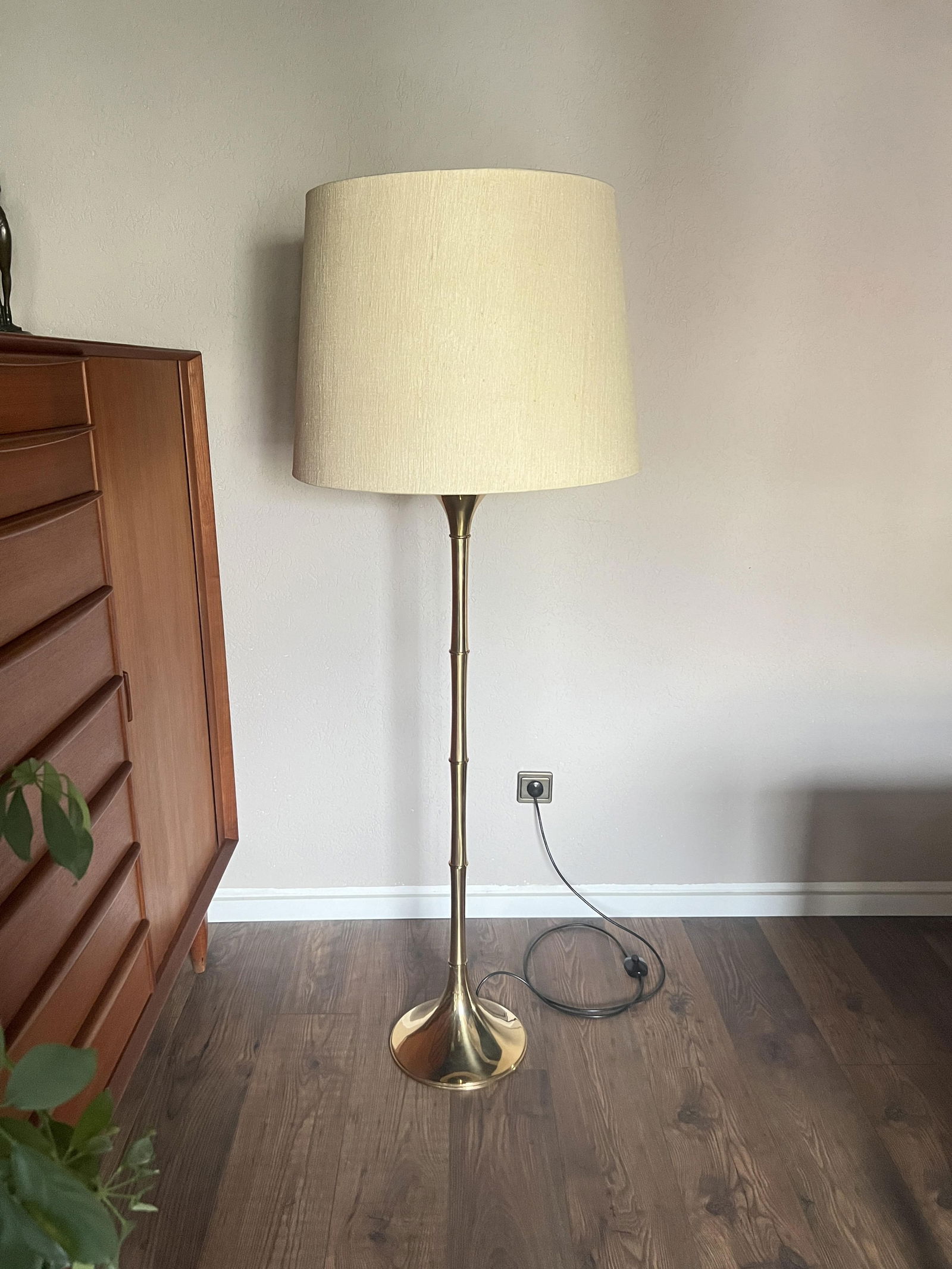 Brass Bamboo Floor Lamp by Ingo Maurer, 1960s - 8