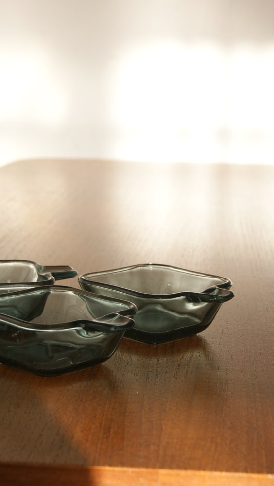 Tourmaline Glass Ashtray by Wilhelm Wagenfeld - 5