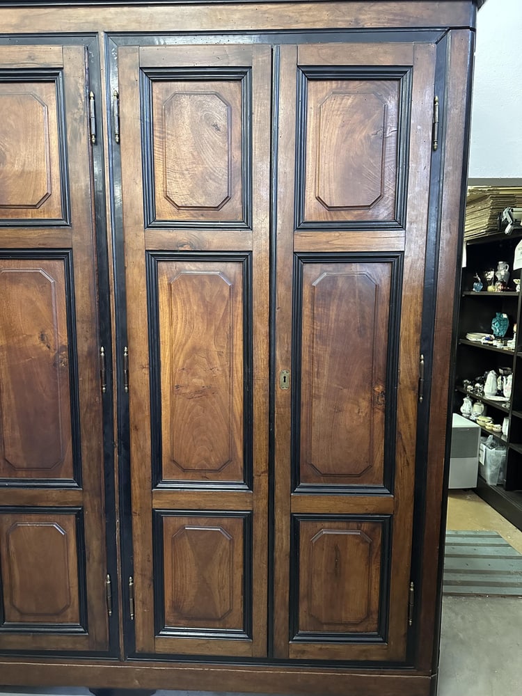 4-Door Wardrobe in Walnut, 1700s - 7