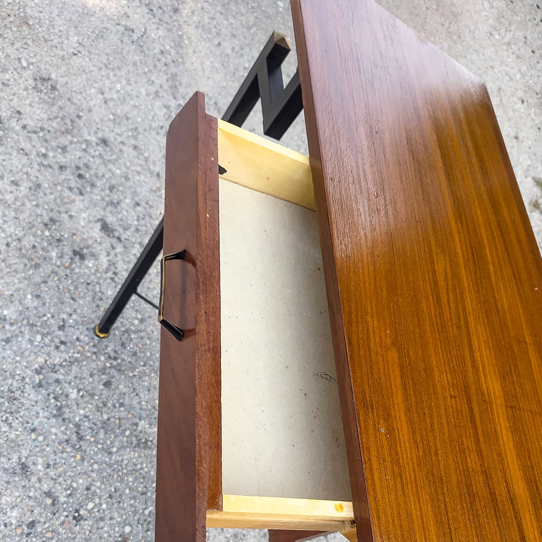 Iron Console Table with Brass Details, 1960s - 11