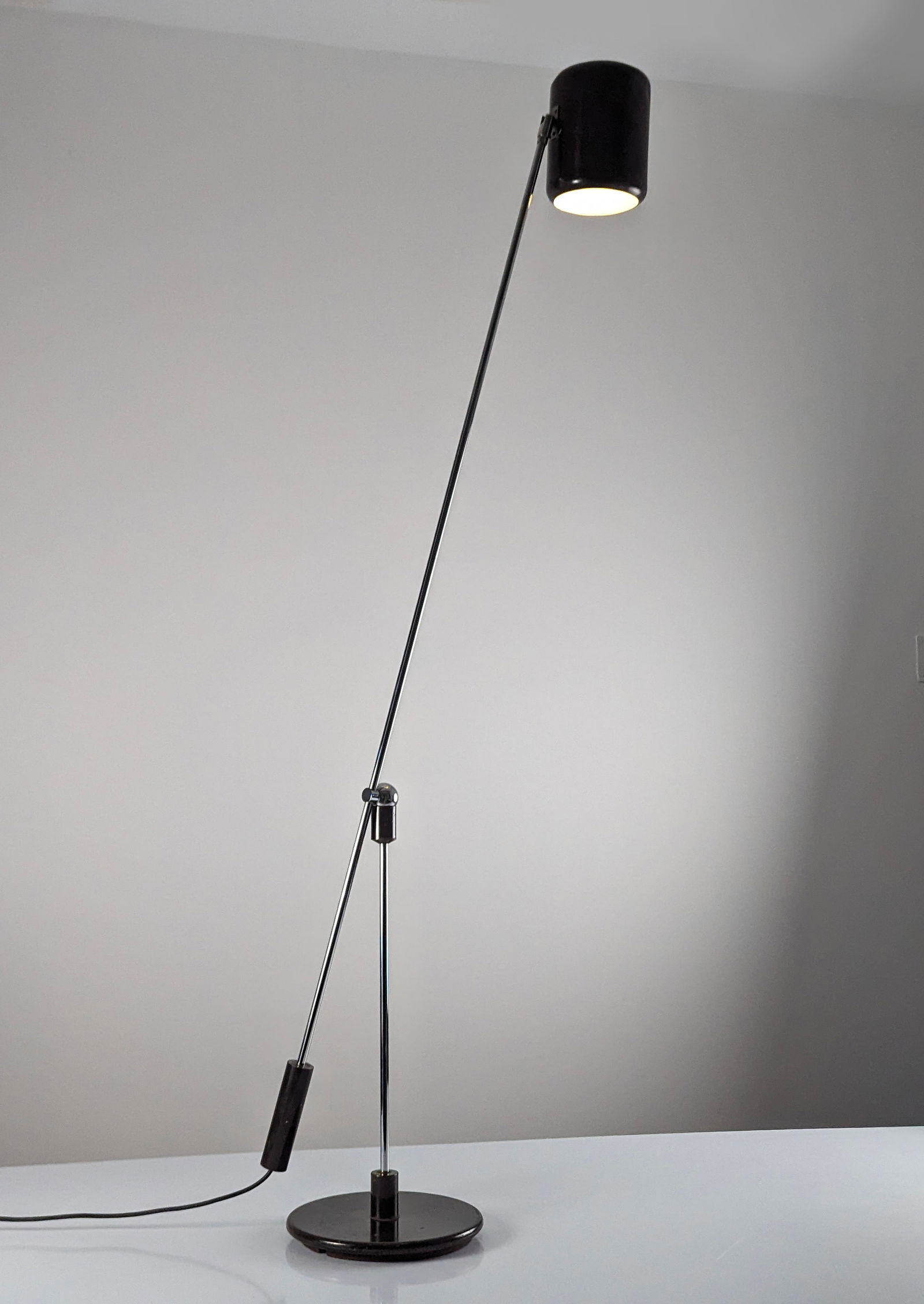 Magneto Floor Lamp from H. Fillekes, 1950s - 18