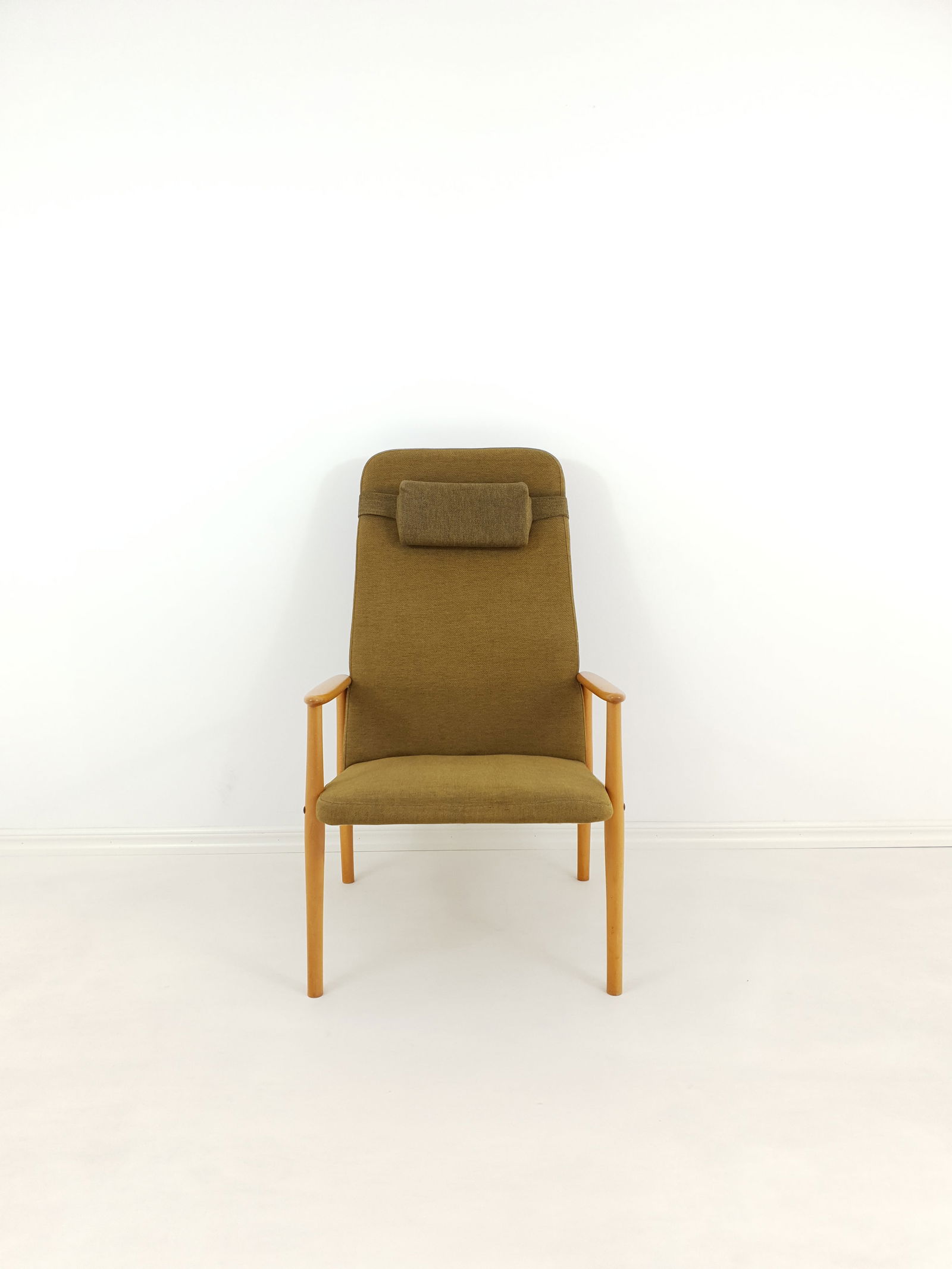 Vintage Scandinavian Beech Armchair, 1970s - 4