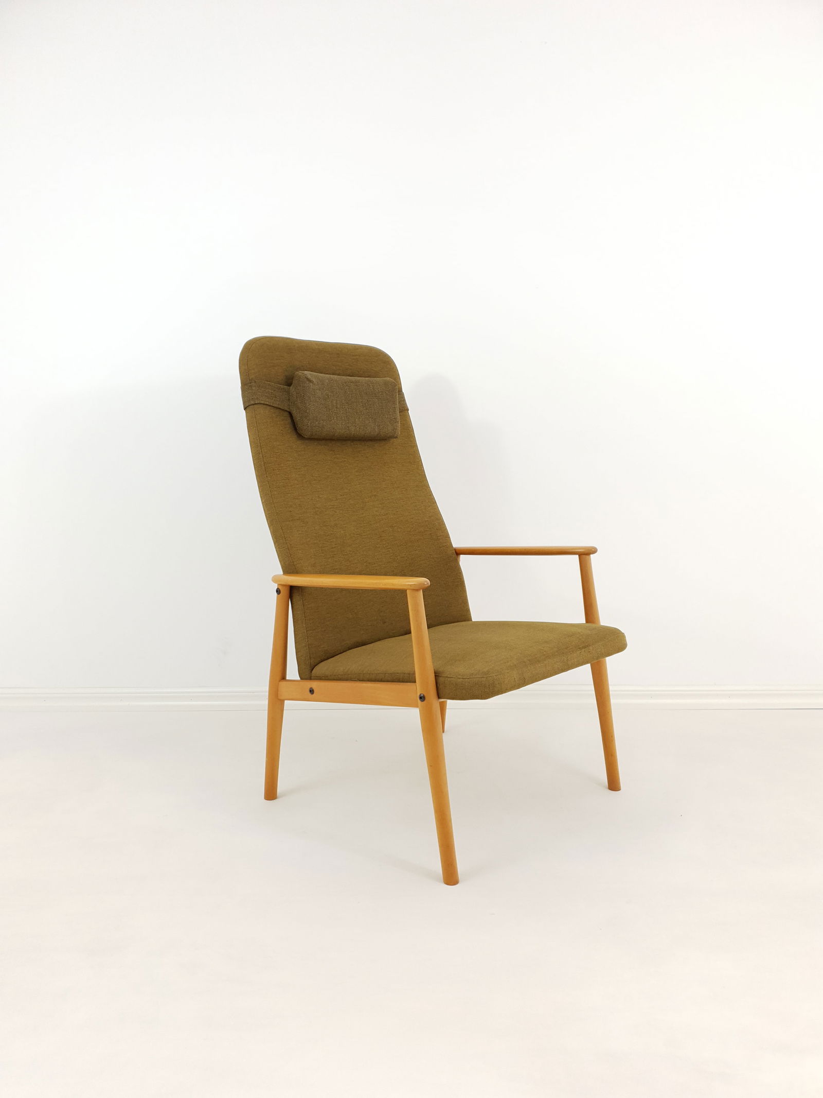 Vintage Scandinavian Beech Armchair, 1970s - 5