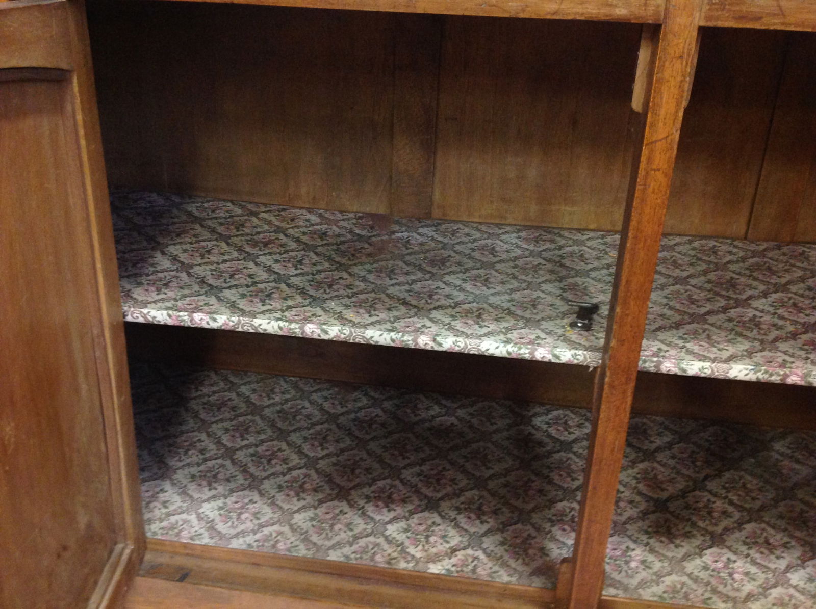 Vintage Walnut Sideboard, 1940s - 14
