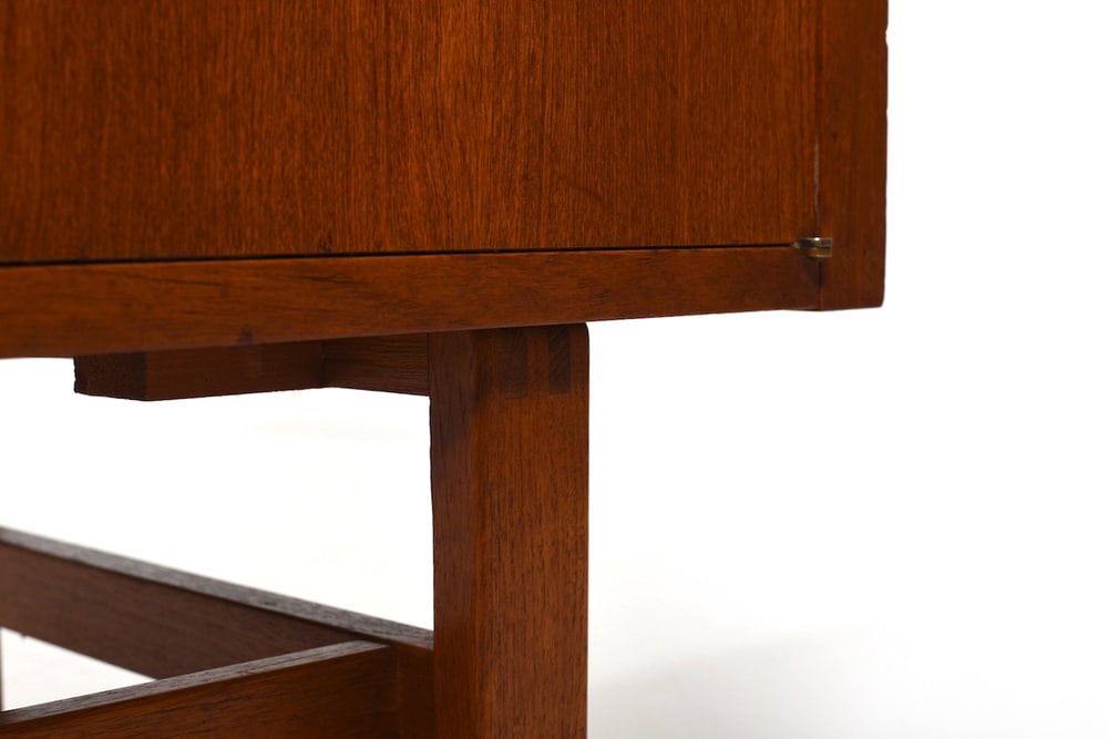 Minimalist Danish Sideboard in Teak, 1960 - 15