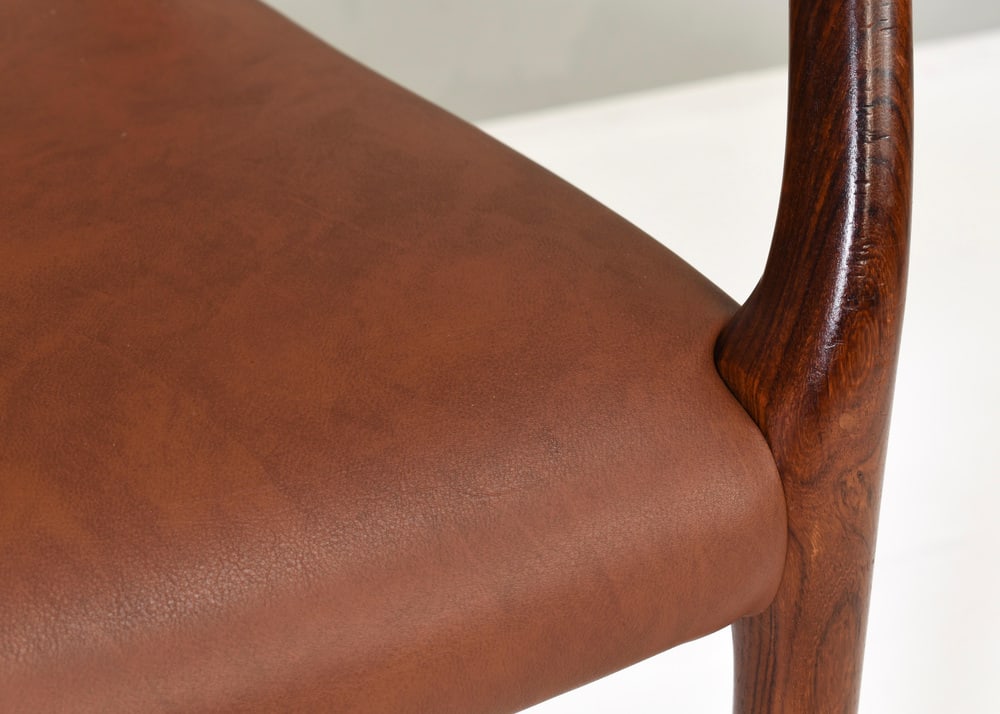 Set of Model 65 Dining Chairs for J.L. Møllers - 17