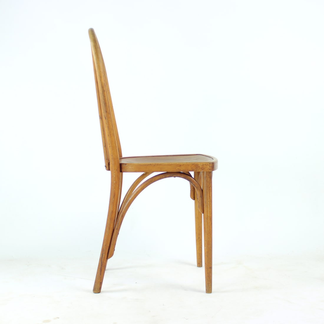 Oak Bentwood Chair by Michael Thonet, 1920s - 14