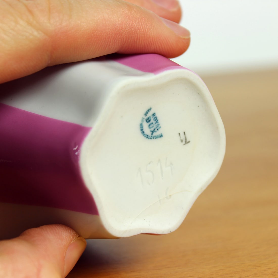 Pink & White Porcelaine Vase from Royal Dux, 1960s - 4