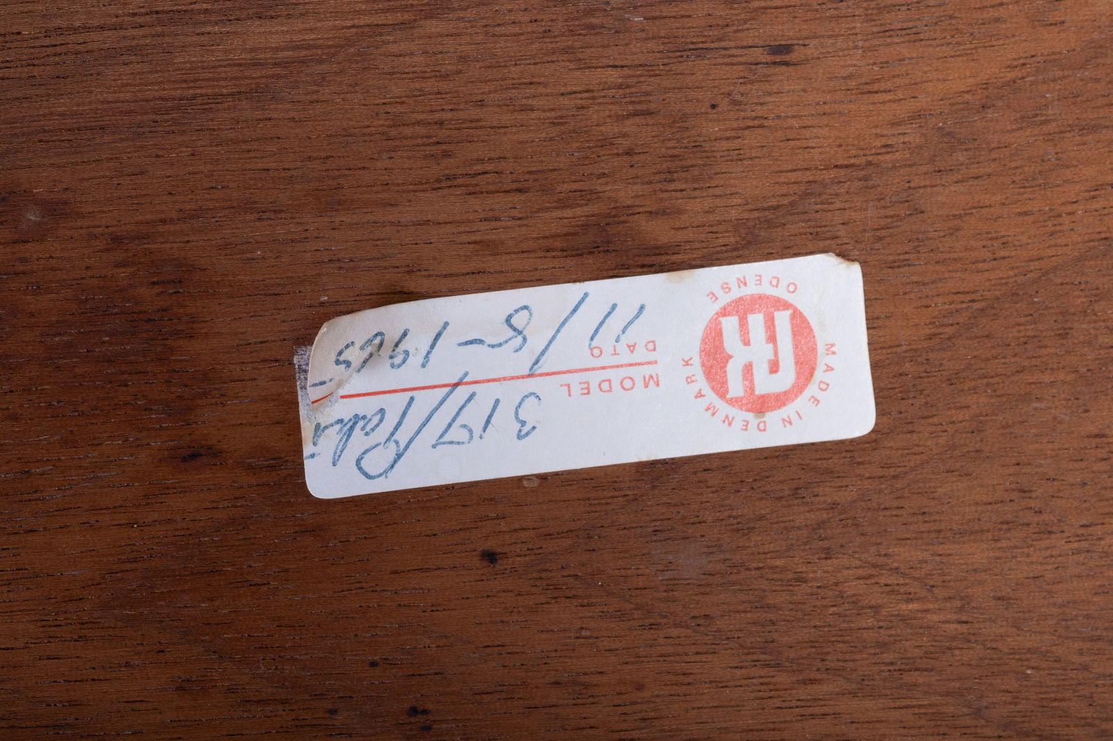 Oval Coffee Table from Odense Møbelfabrik, 1960s - 10