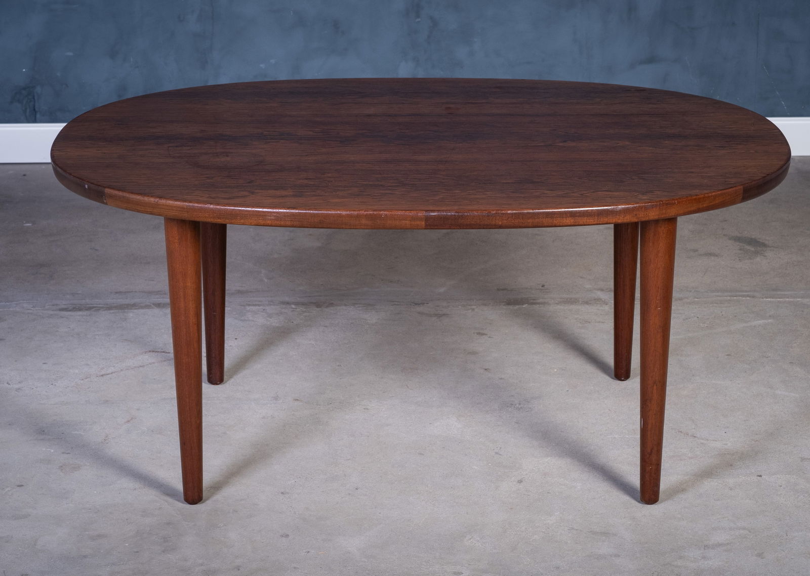 Oval Coffee Table from Odense Møbelfabrik, 1960s - 3