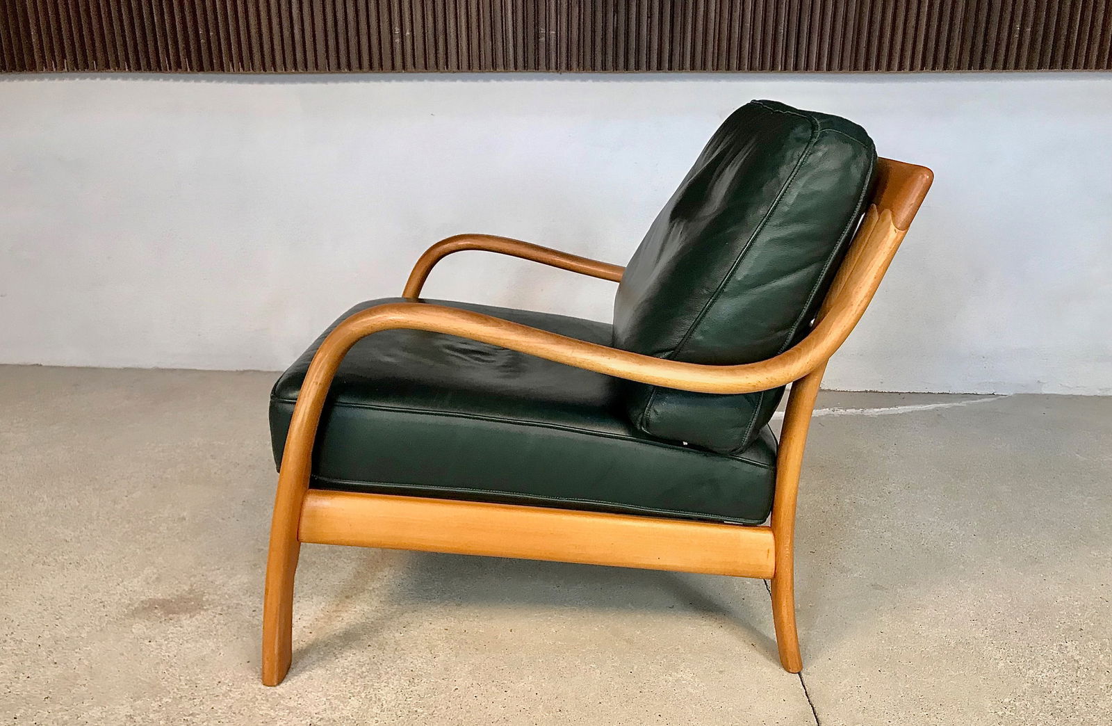 Bentwood & Leather Lounge Chair from Komfort - 2