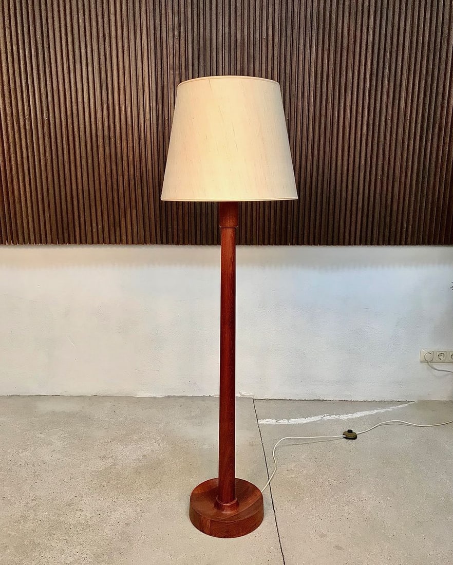 Danish Floor Lamp with Wild Silk Lampshade, 1960s - 16
