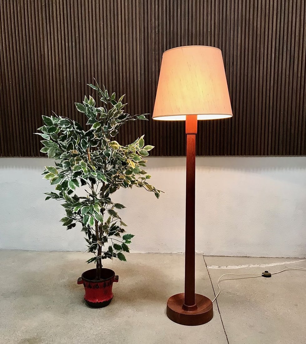 Danish Floor Lamp with Wild Silk Lampshade, 1960s - 9