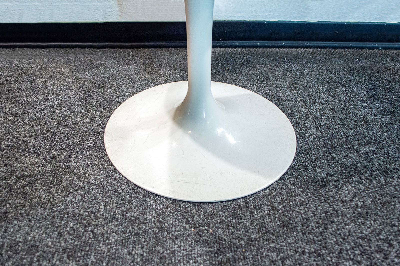 Tulip Swivel Stool by Eero Saarinen for Knoll - 3