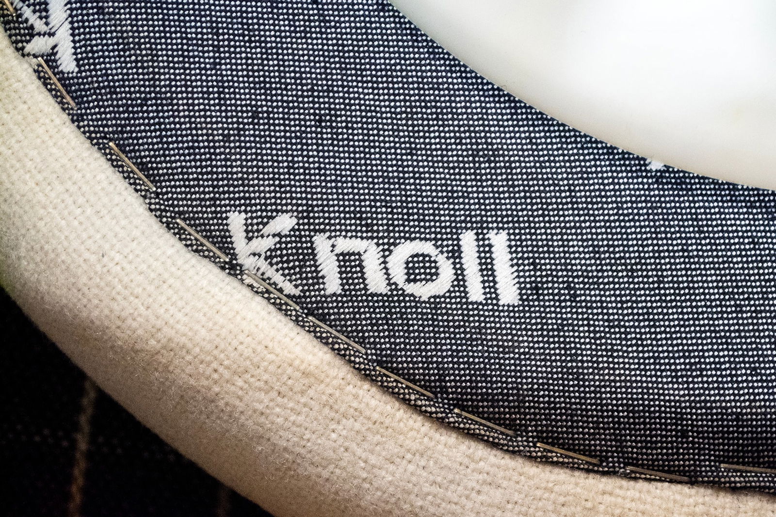 Tulip Swivel Stool by Eero Saarinen for Knoll - 4