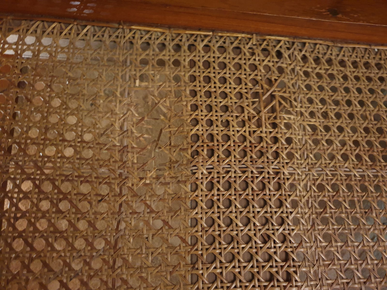 Chestnut & Vienna Straw Living Room Set, Set of 3 - 9