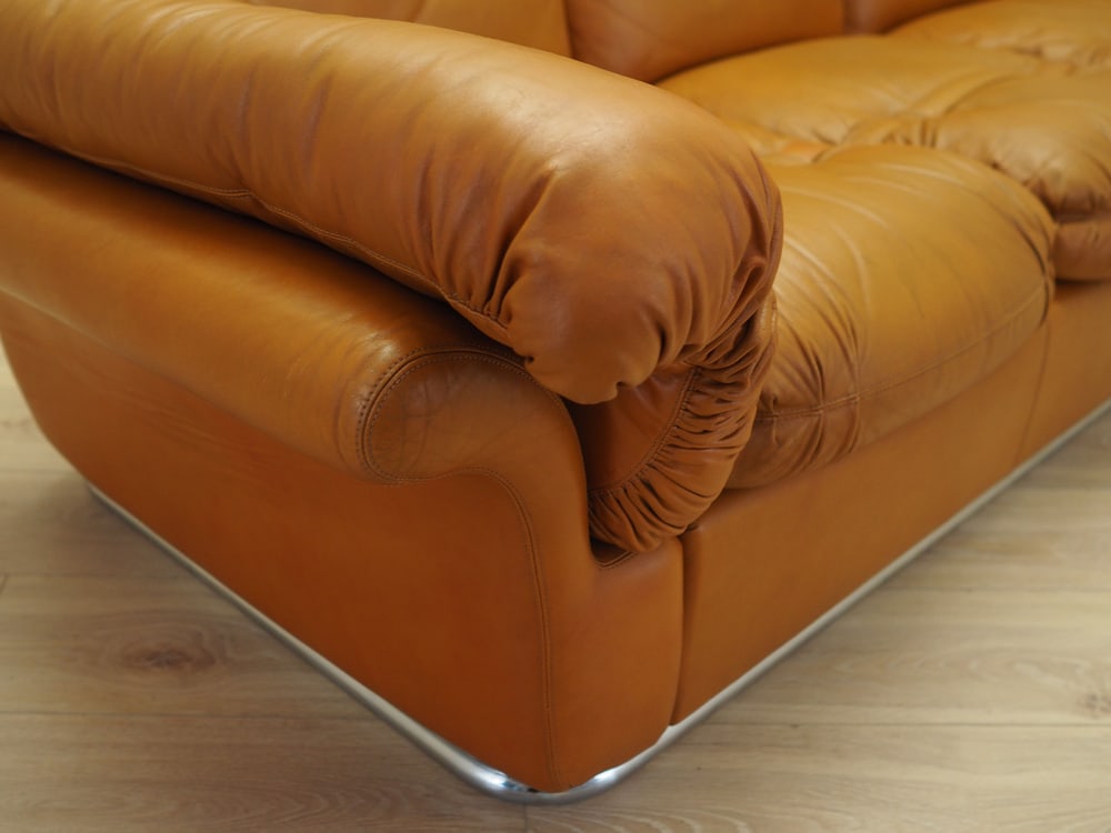 Space Age Orange Leather Sofa, Italy, 1960s - 10