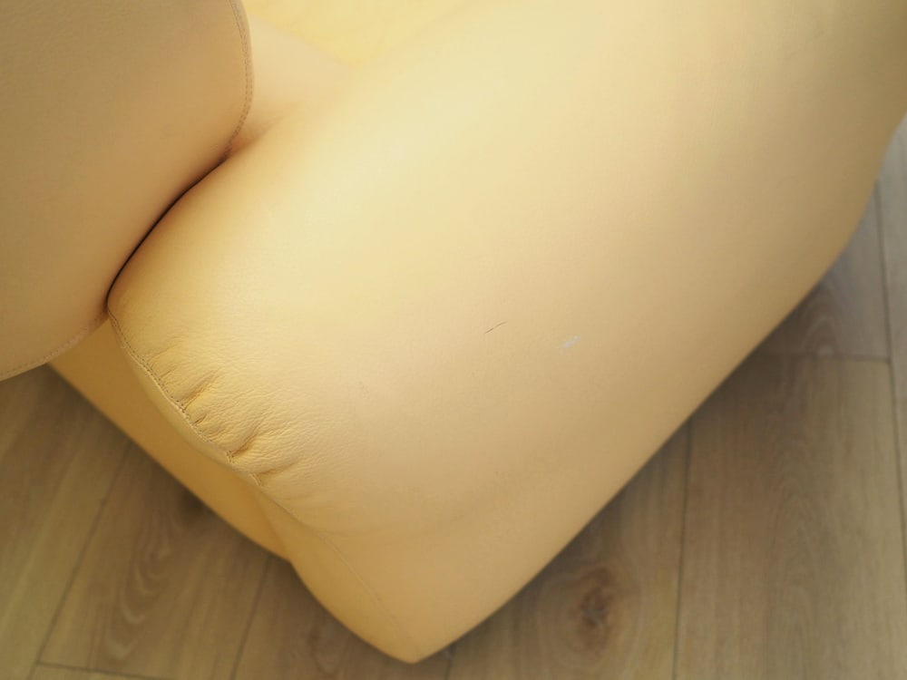 Italian Leather Sofa, 1960s - 19