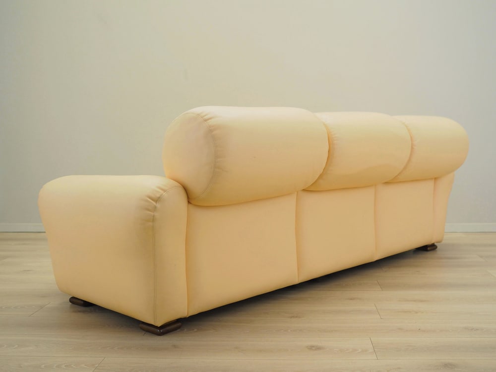 Italian Leather Sofa, 1960s - 5
