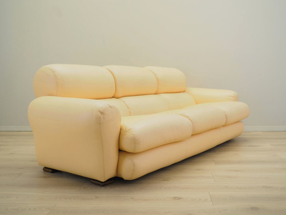 Italian Leather Sofa, 1960s - 9