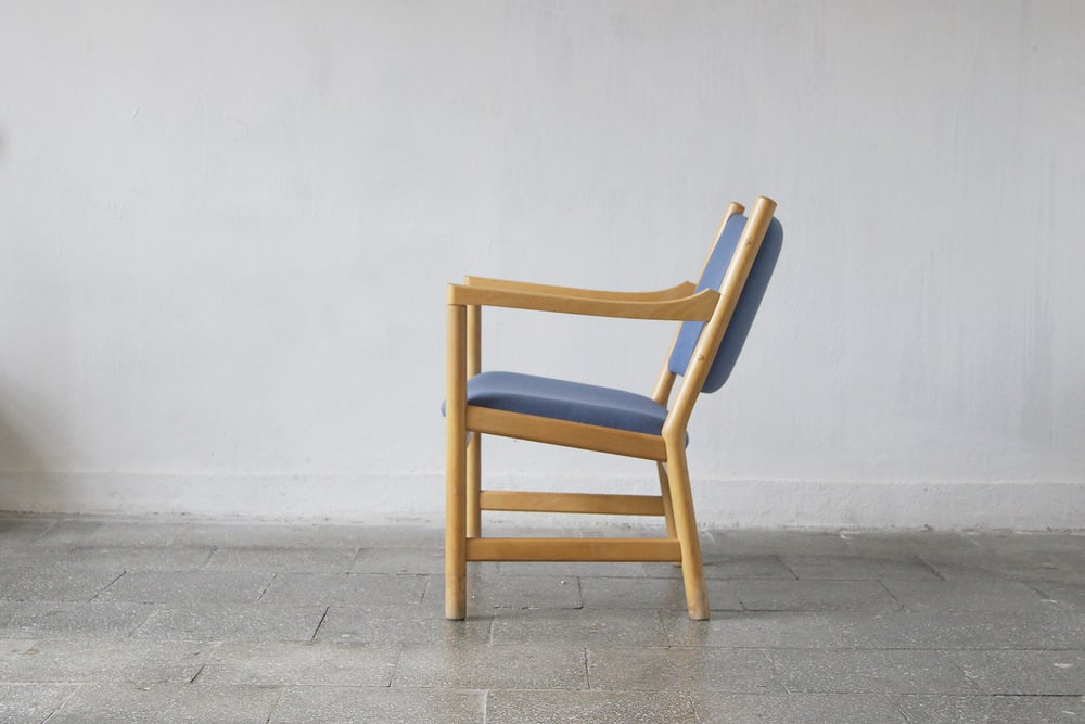 CH52 Armchair by Hans J. Wegner for Carl Hansen & Son - 2