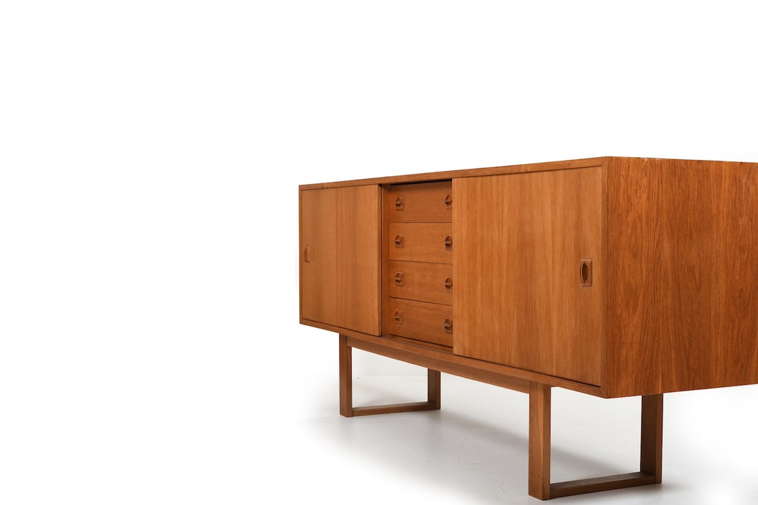 Danish Sled Leg Sideboard in Oak, 1960s. - 11