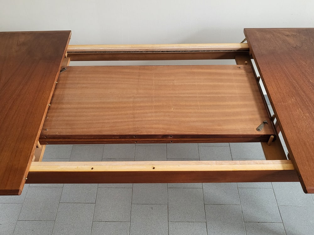 Scandinavian Danish Dining Table in Teak, 1960s - 11