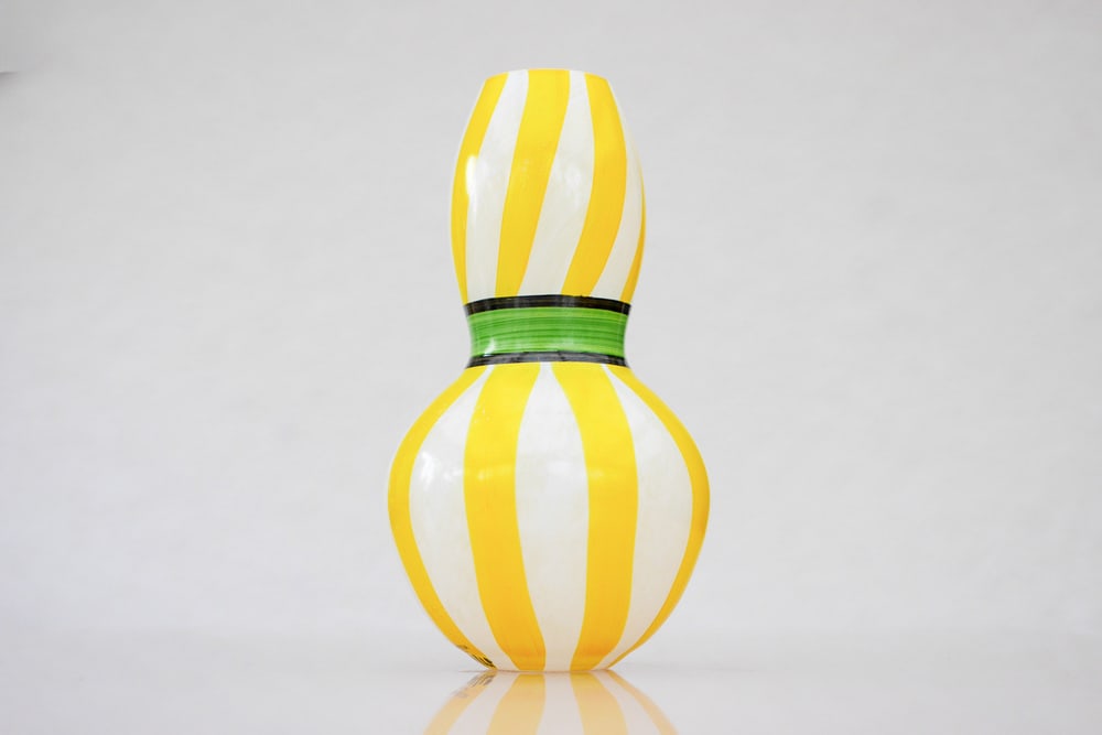 Glass Vase by Ulrika Hydman-Vallien for Kosta - 14