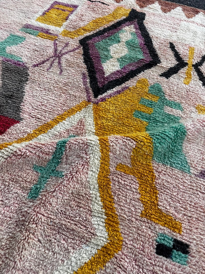 Wool Rug with Abstract Graphic Design, 1990 - 5