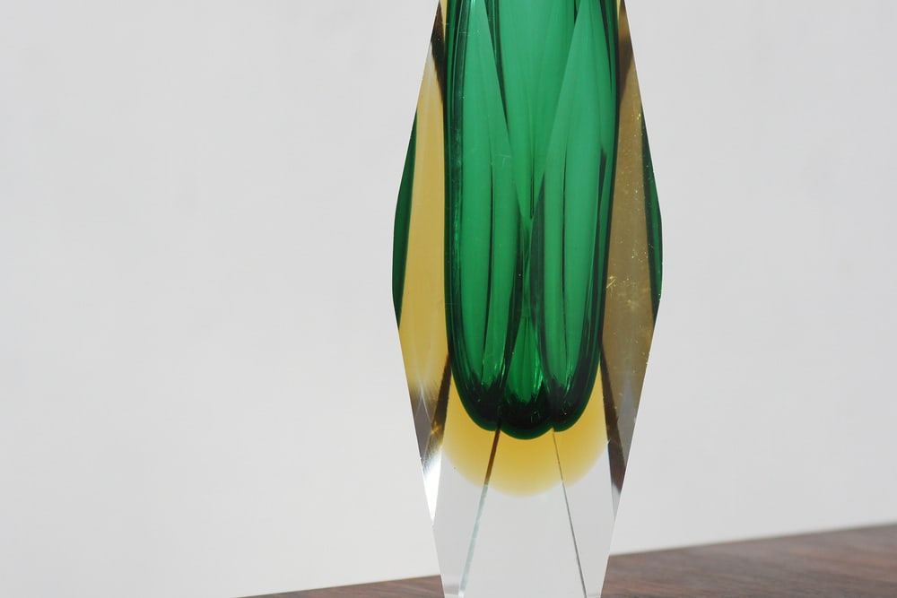 Green and Amber Sommerso Glass Faceted Vase - 2