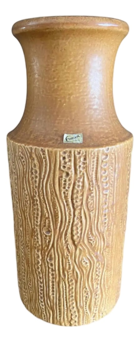 Vintage Floor Vase from Carstens Tönnieshof, 1970s: Country of Manufacture: Germany Design Period: 1970 to 1979 Production Period: 1970 to 1979 Detailed Condition: Excellent — This vintage/antique piece is in near original condition. It may show