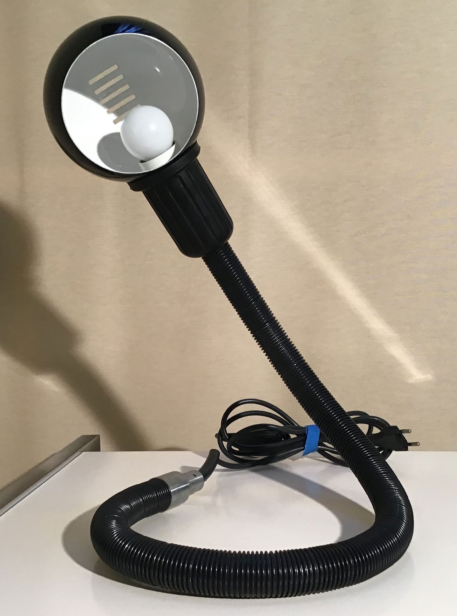 Black Table Lamp by Isao Hosoe for Valenti Luce, 1968 - 2