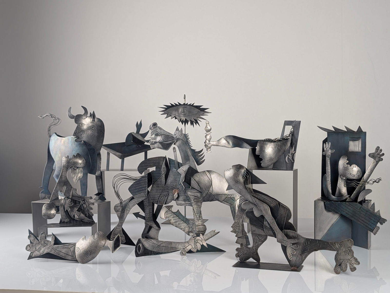 Metal Guernica Sculptures from Picasso, Set of 10 - 13