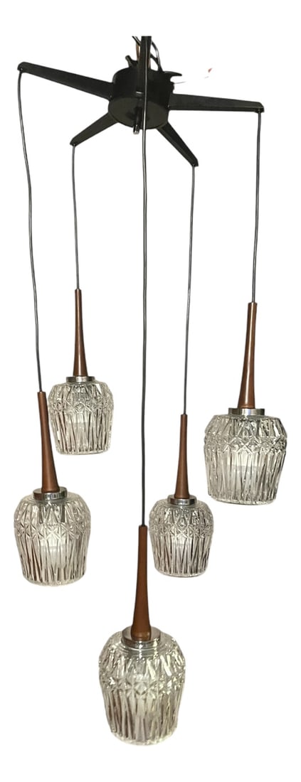 Glass Cascade Pendant Lamp by Baum Leuchten, 1960s: Beautiful German mid-century cascade lamp with 5 lighting fixtures from the traditional Baum manufacturer from Neheim-Hüsten in the Sauerland. This ceiling light impresses with its high-quality w