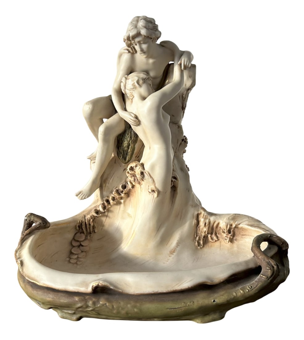 Sculpture of Lovers by Hampel for Royal Dux Bohemia: The Lovers, Art Nouveau porcelain sculptural group, Royal Dux Bohemia, 1910-1920Ivory and rotten green porcelain centerpiece modeled by Aloïs HAMPEL (1853-1924).It depicts a nude female figure