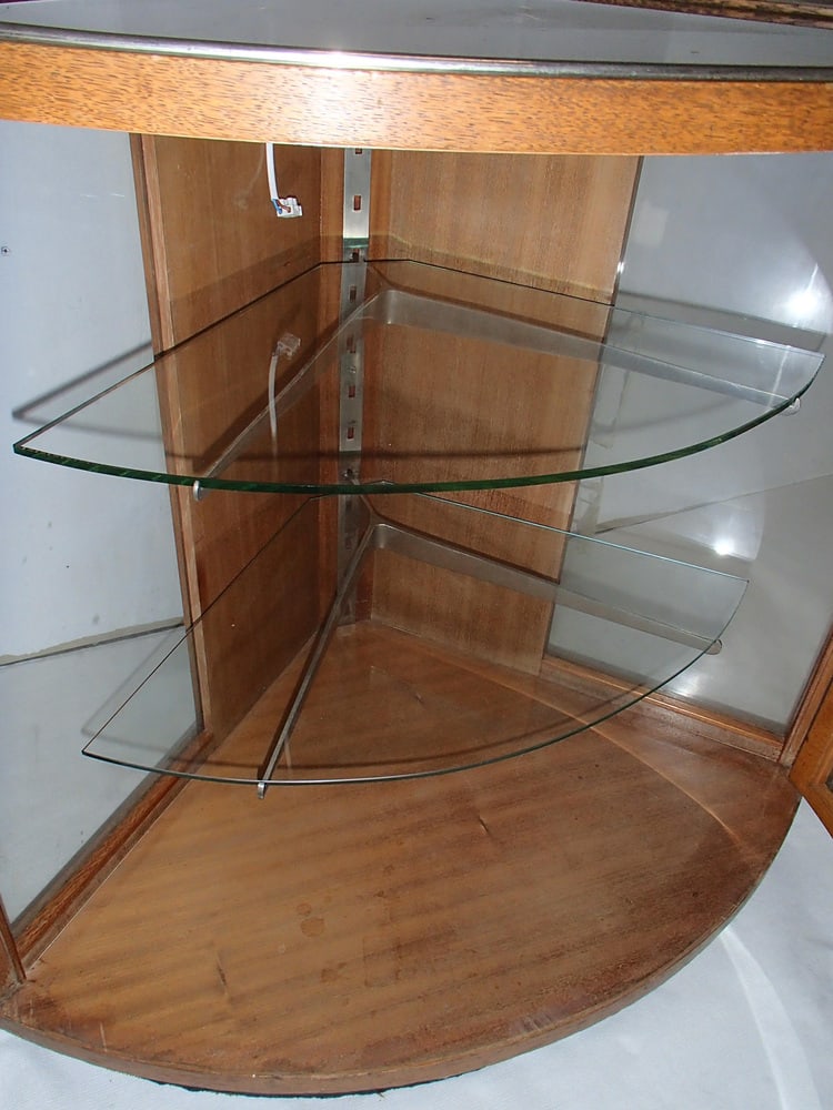 Bauhaus Corner Display Case - 2