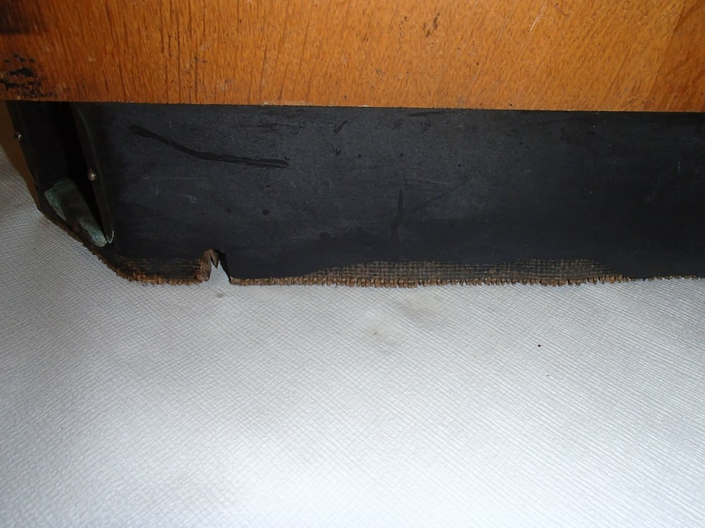 Bauhaus Corner Display Case - 9