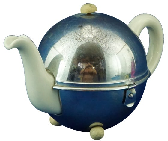 Art Deco Teapot from Bauscher Weiden, Germany, 1900s: Item description:Beautiful, elegant thermal teapot in white hard-paste porcelain with third-fire glazing, covered with a metal shell with hook closure, signed under the base of the teapot with the
