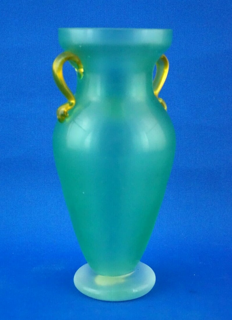 Murano Blown Glass Amphora Vase by Barbini, 1950s - 4