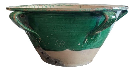 Antique Italian Ceramic Bowl, 1800s: Large limmo in five -handed ceramic from Grottaglie, Puglia, and dating back to the 19th century. Externally the limmo is enamelled almost entirely of an intense green while the internal part is