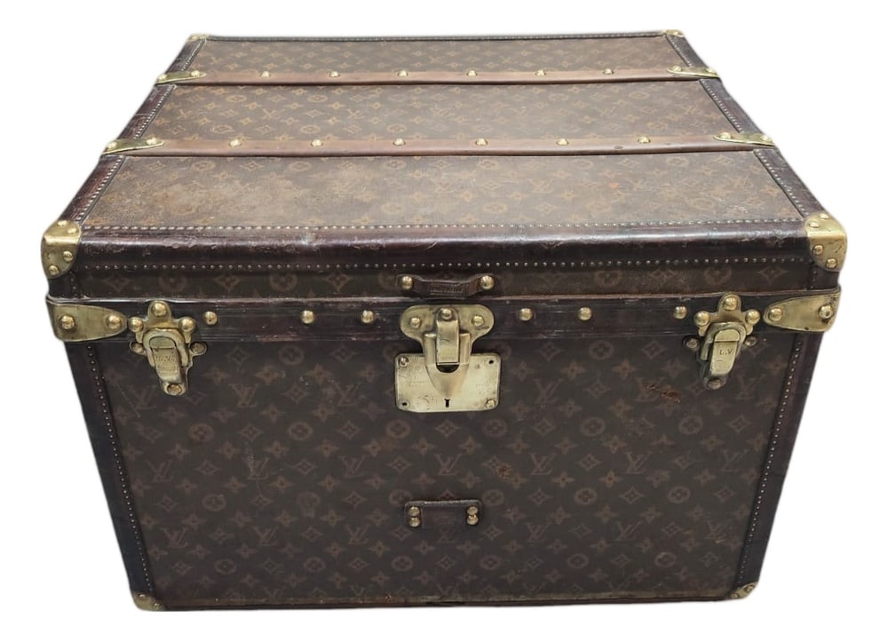 Antique Trunk from Louis Vuitton, 1905 (1 of 15)