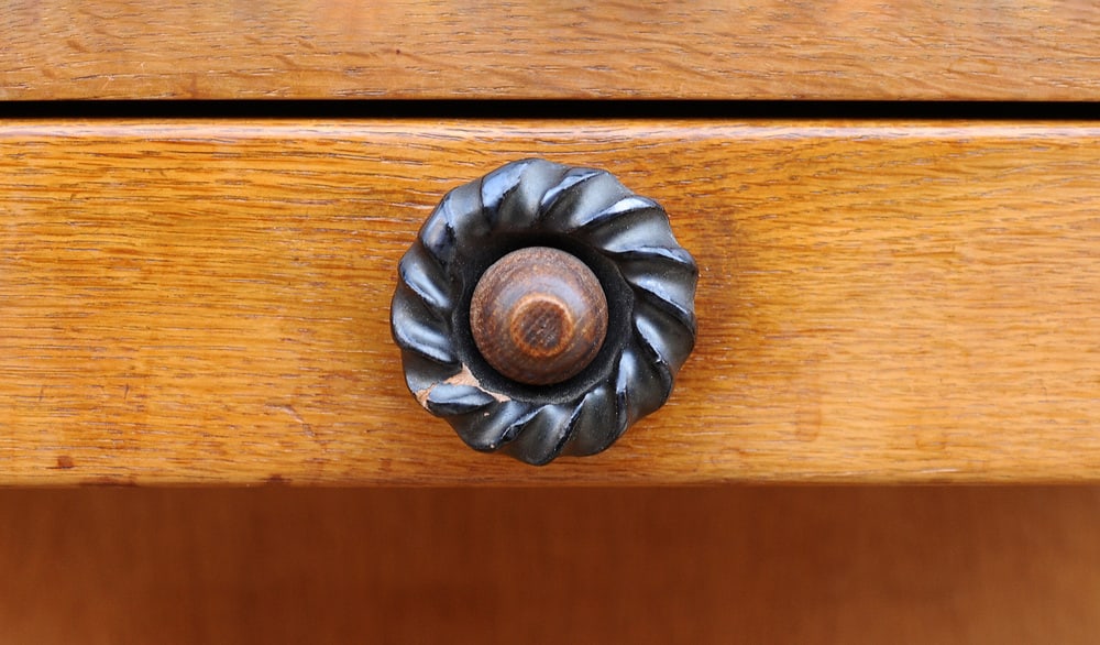 Side Table by Guillerme & Chambron for Votre Maison - 3